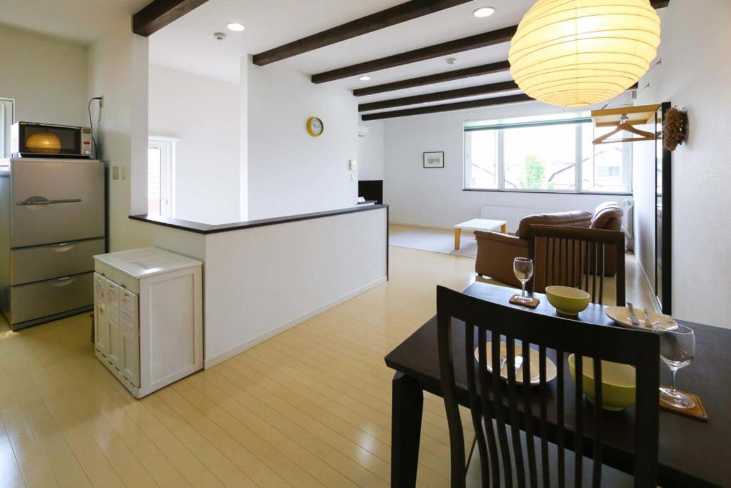 Tsuru Apartments NakaNakafurano Eksteriør billede