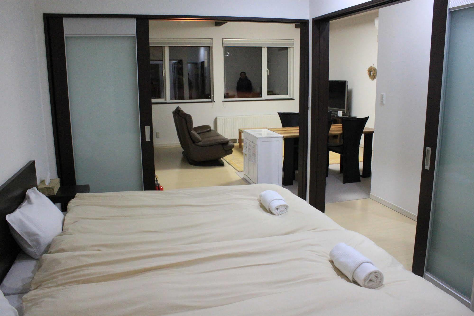 Tsuru Apartments NakaNakafurano Eksteriør billede