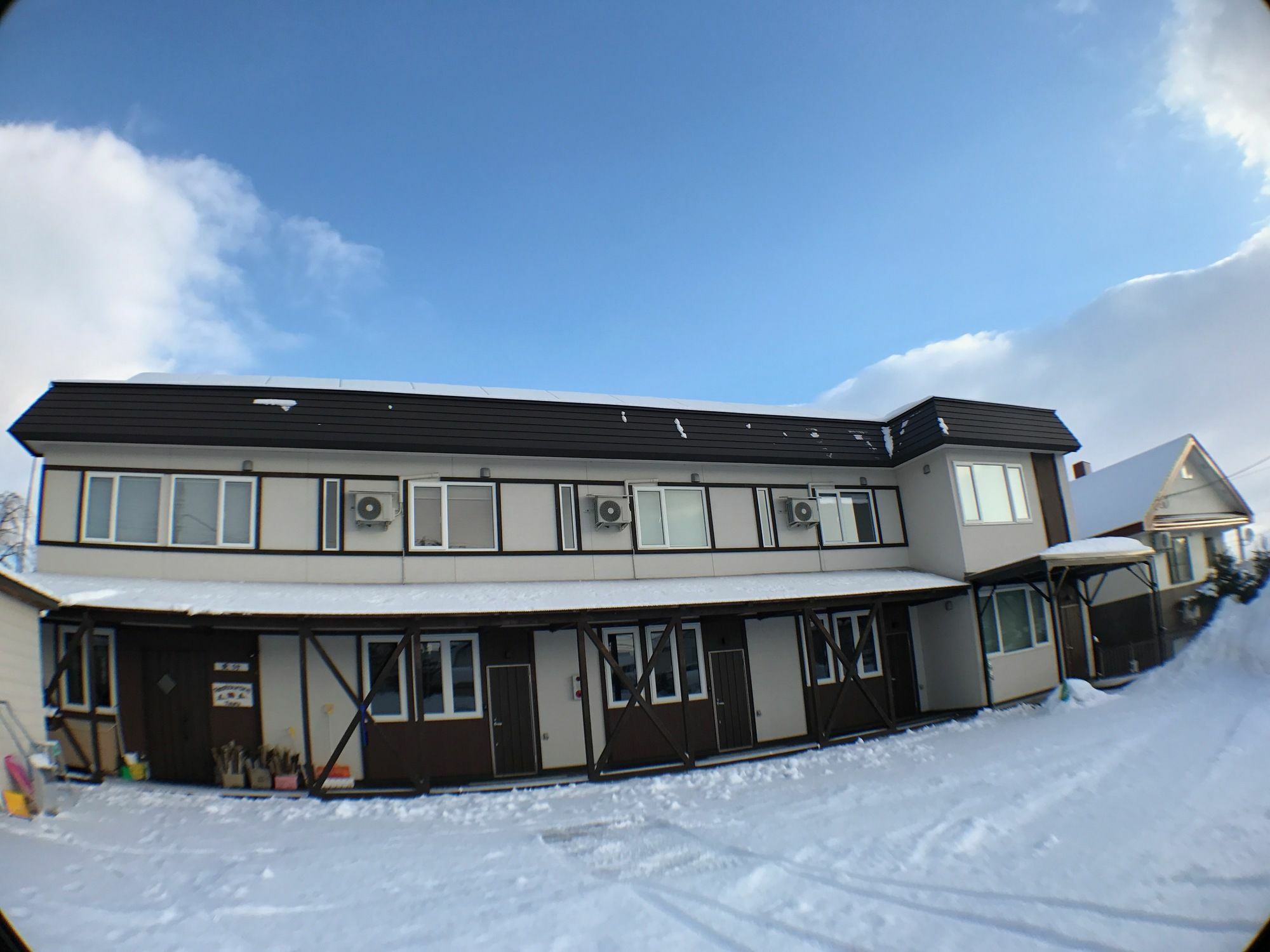 Tsuru Apartments NakaNakafurano Eksteriør billede